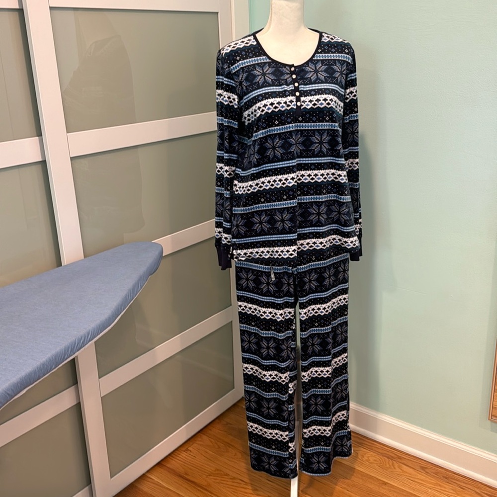 Nautica pajamas blue white green winter Nordic M fleece